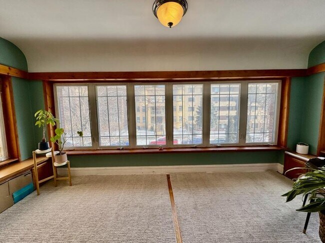 Foto del edificio - 4 bedroom in CHICAGO IL 60660