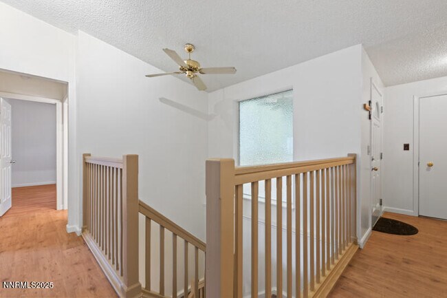 Foto del edificio - 1880 Becky Ct