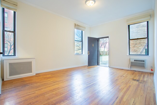Foto del edificio - 200 E 75th St
