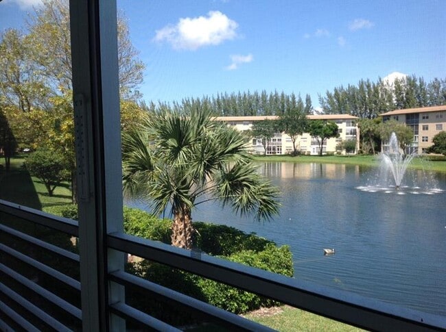 Building Photo - 1805 Eleuthera Point