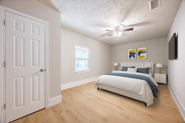 Foto del edificio - 103 Hillcrest Dr