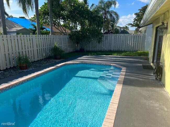 Building Photo - 3 br, 2 bath House - 661 Shiloh Ter
