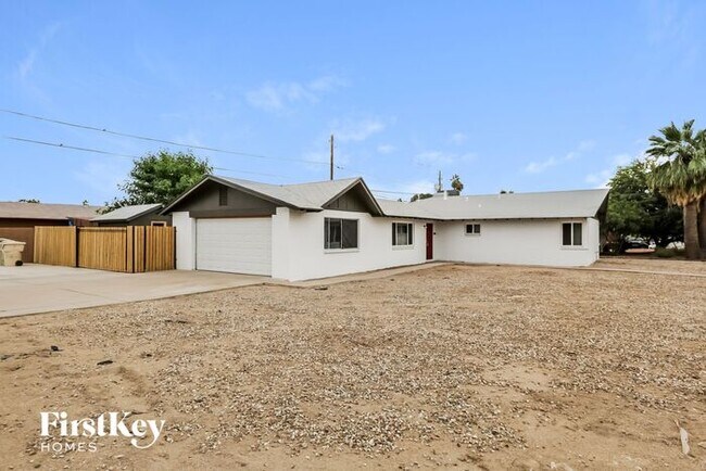Building Photo - 5361 N 61st Dr
