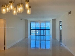 Building Photo - 2333 Brickell Ave