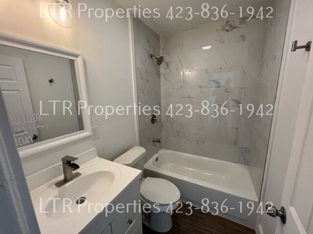 Photo - SIx Unit (1410 E 5th) Apartment