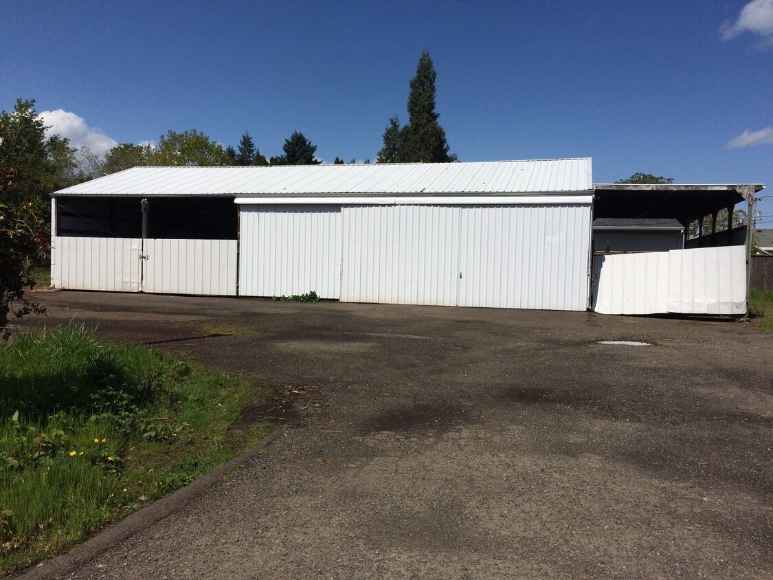 Tienda existente - 2666 Ross Ln