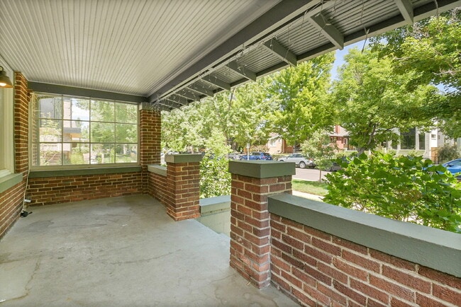Building Photo - $4,595.95- 4 Bed, 3 Bath Home in Denver with Charming Updates!