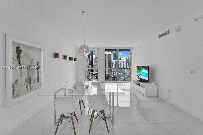 Foto del edificio - 244 Biscayne Blvd