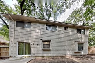 Building Photo - 2 River Birch Ln