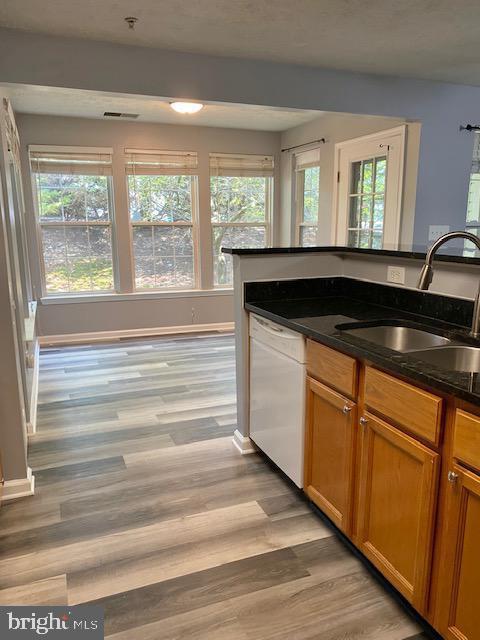 Foto del edificio - 2442 Blue Spring Ct