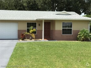 Building Photo - 218 Mimosa Ct