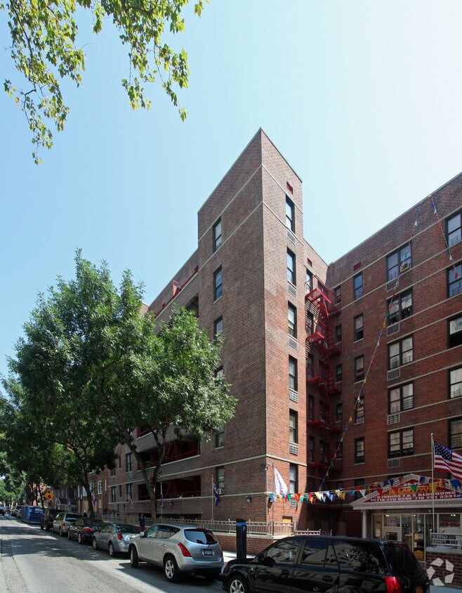 Building Photo - 89-04 148th St