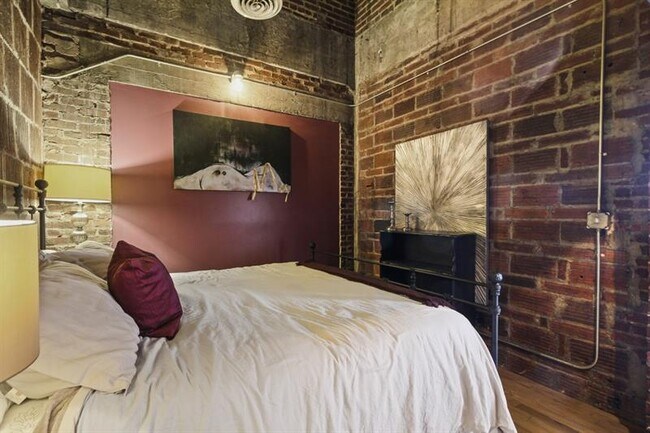 Foto del edificio - 172 Haynes St SW