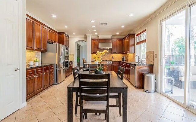 Foto del edificio - 2296 Star Lilly St