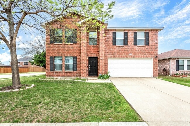 Building Photo - 2700 Peach Dr