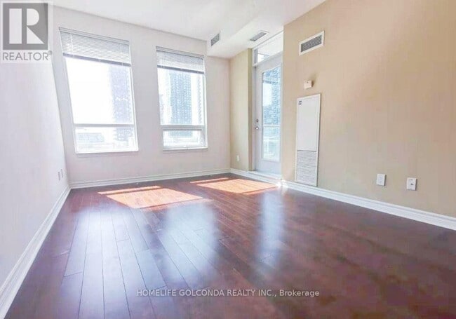 Building Photo - 388 Prince of Wales Dr