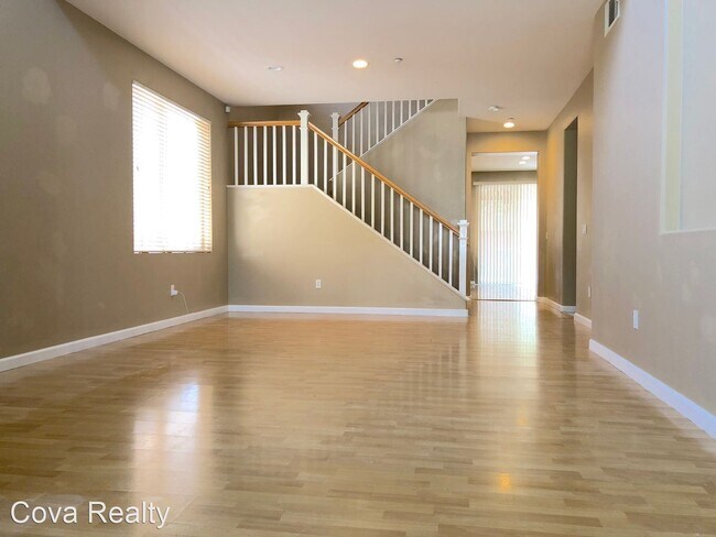 Building Photo - 4 br, 3 bath House - 811 Gitano Drive