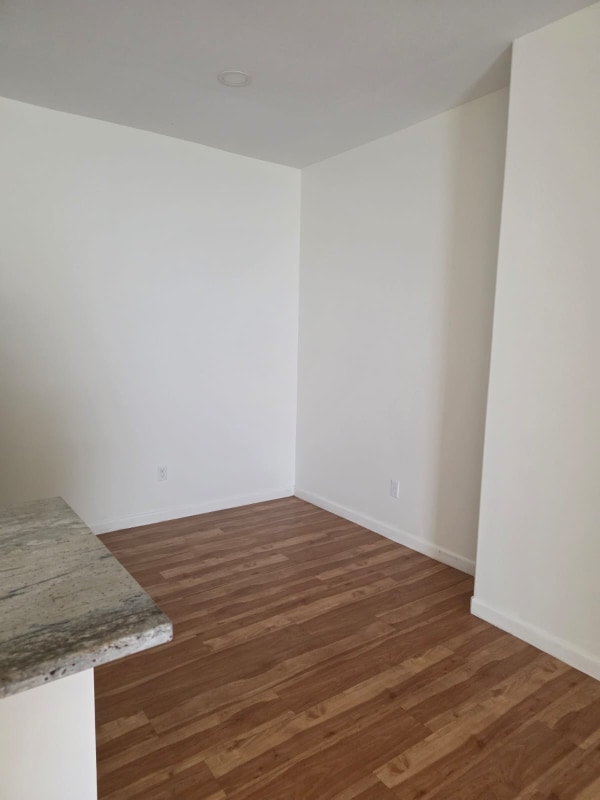 Building Photo - 2111 E University Dr