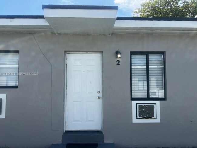 Foto del edificio - 2090 NW 31st St