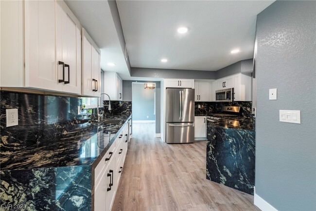 Building Photo - 3201 Ventana Hills Dr