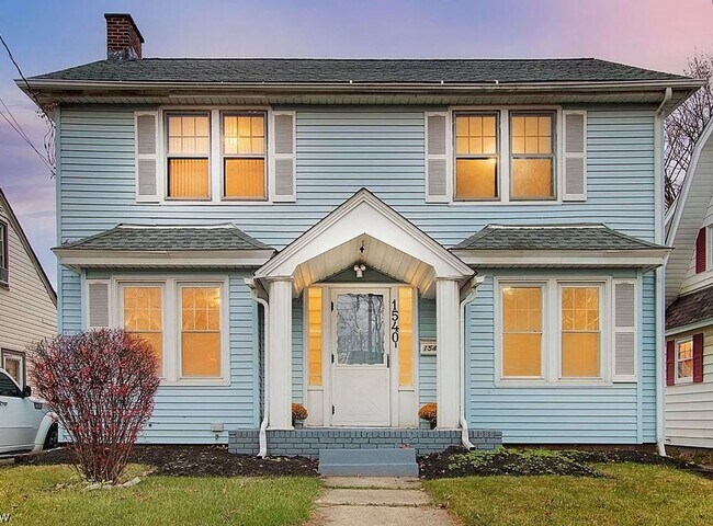 Foto del edificio - 3BR NE Canton Home