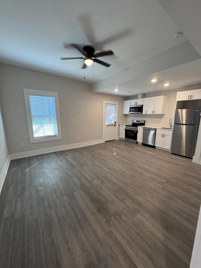 Photo - 300 E 3rd St Apartment