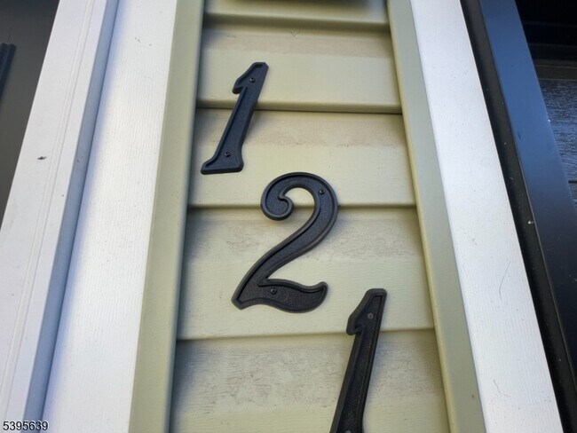 Foto del edificio - 119-121 Lewis St