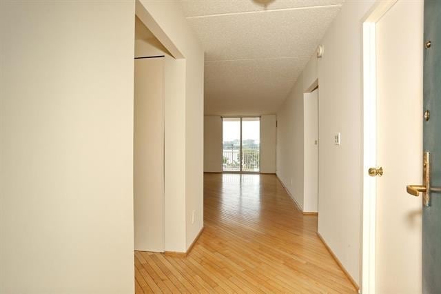 Foto del edificio - 1055 River Rd