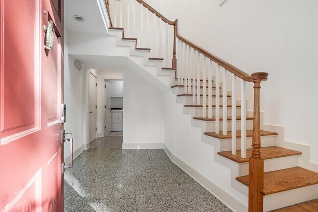 Foto del edificio - 3Bd/3Ba Seattle House