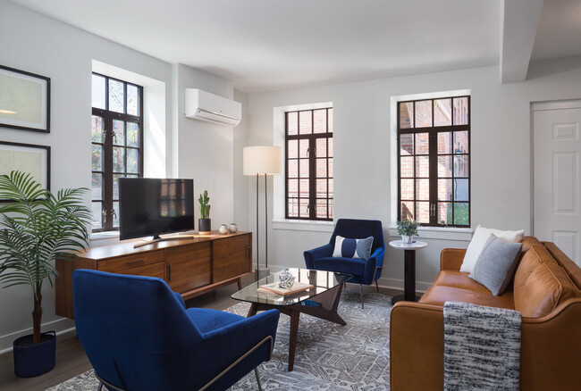 Foto del edificio - 2747 N Hoyne Ave