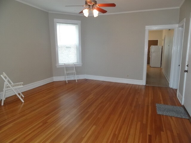 Foto del edificio - 2251 W Giddings St