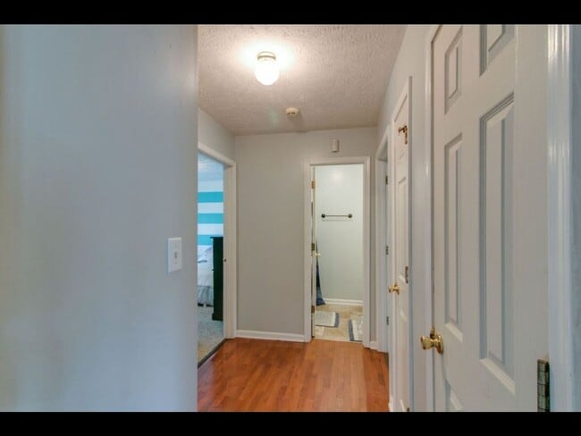 Foto del edificio - 296 Audrea Ln