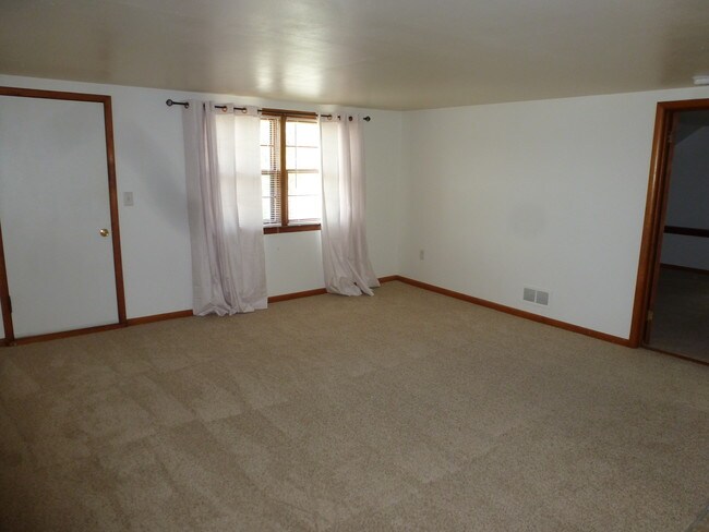 Livingroom - 2954 Thinnes St