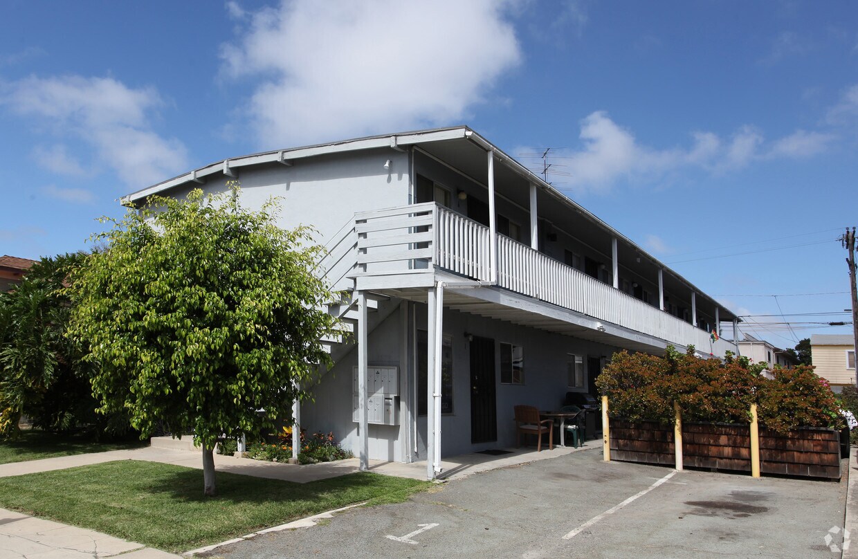 Foto principal - 1278 Robinson Ave