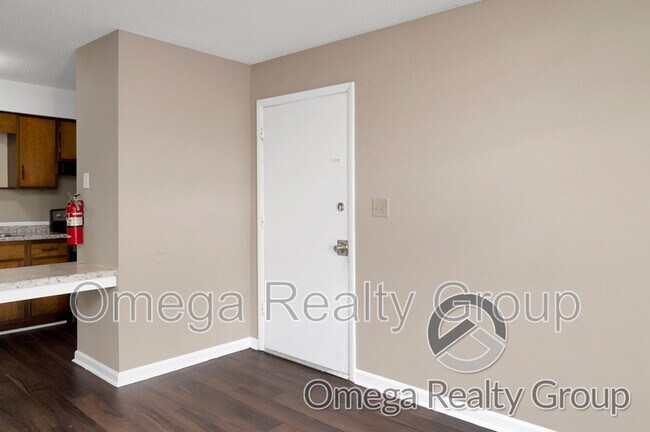 Foto del edificio - 425 Oakwood Ave