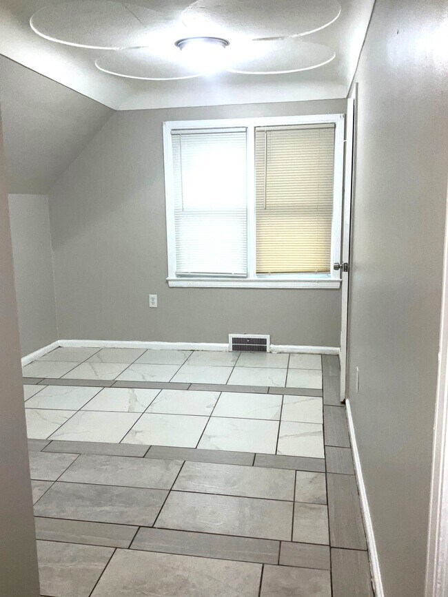 Foto del edificio - 15797 Washburn St