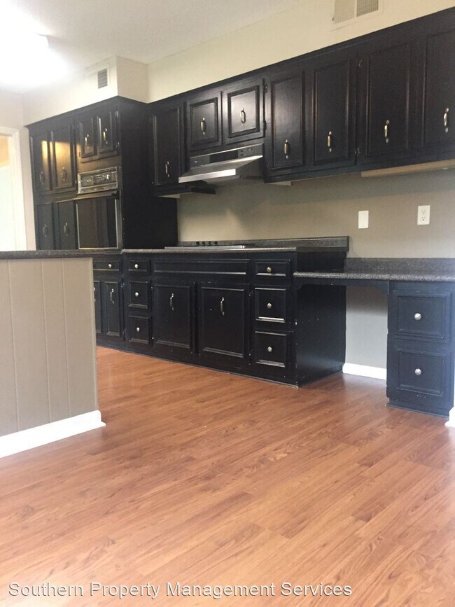 Foto del edificio - 4 br, 2.5 bath House - 214 Oak Leaf Dr