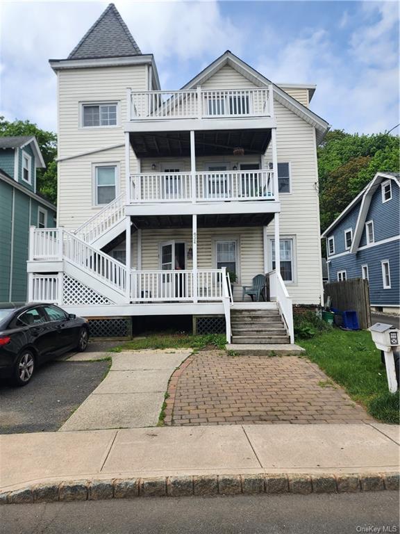 Primary Photo - 632 Piermont Ave