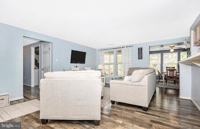 Foto del edificio - 13105 Briarcliff Terrace