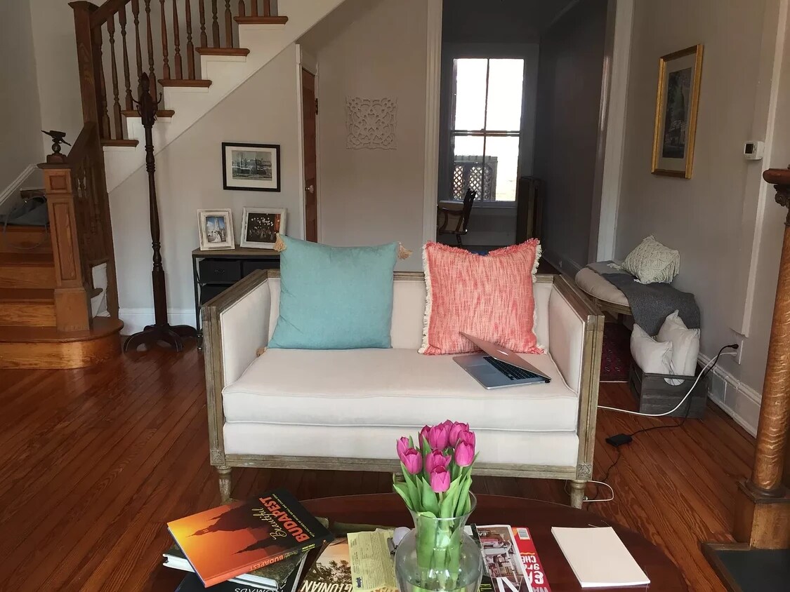 Foto principal - 402 4th St NE