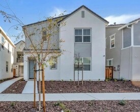 Building Photo - 2364 Garden Farms Ave