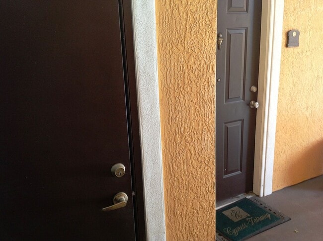 Photo - First Floor 2/2 in Gated Cypress Fairway !! Apartment