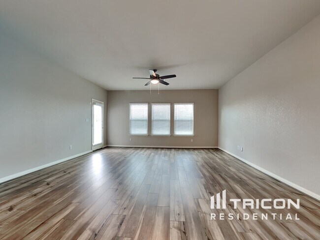 Foto del edificio - 13532 Emerson Wy