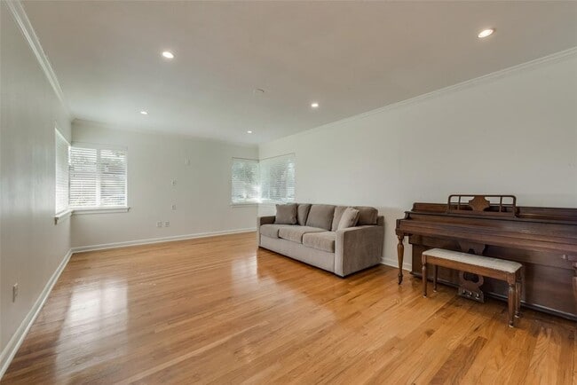 Building Photo - 4012 Colquitt St