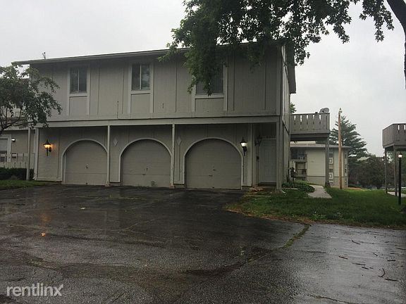 Primary Photo - 2 br, 1 bath Townhome - 6022 E 127th St