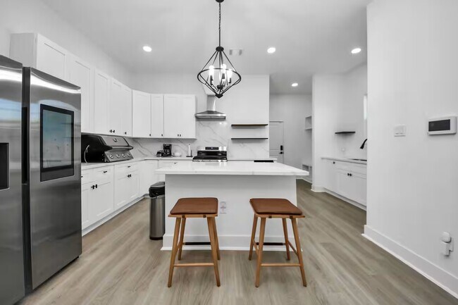 Foto del edificio - 6747 Peerless St