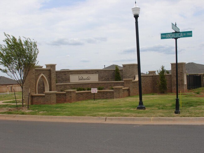 Foto del edificio - 4 Bd / 2 Ba in Valencia - Deer Creek Schools