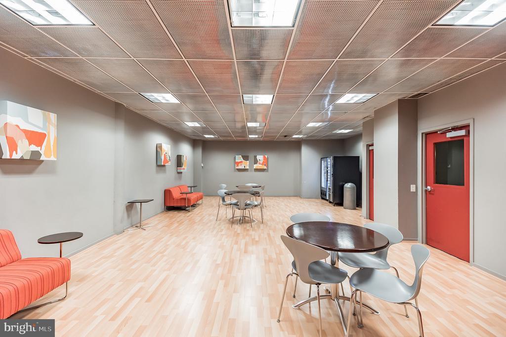 Foto principal - 640 BROAD St