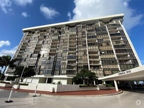 Building Photo - 1915 Brickell Ave