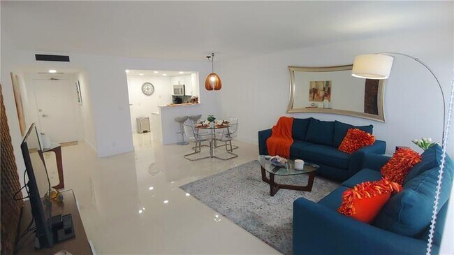 Building Photo - 3700 Galt Ocean Dr